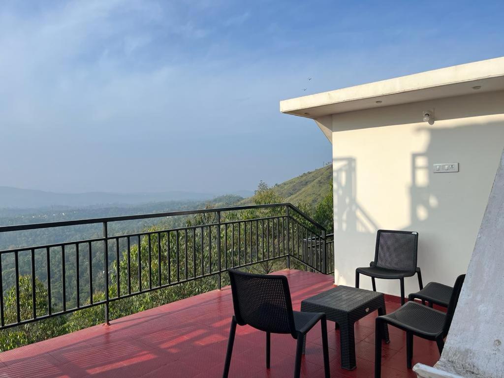 Munnar Alkaline Villa מראה חיצוני תמונה
