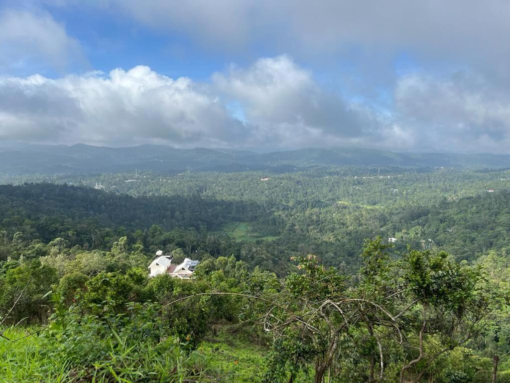 Munnar Alkaline Villa מראה חיצוני תמונה
