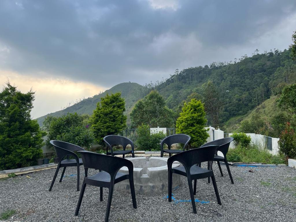 Munnar Alkaline Villa מראה חיצוני תמונה